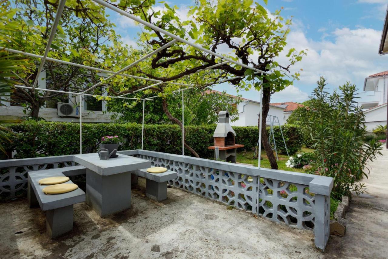 Apartamento Adrijana 2 Krk Town Exterior foto